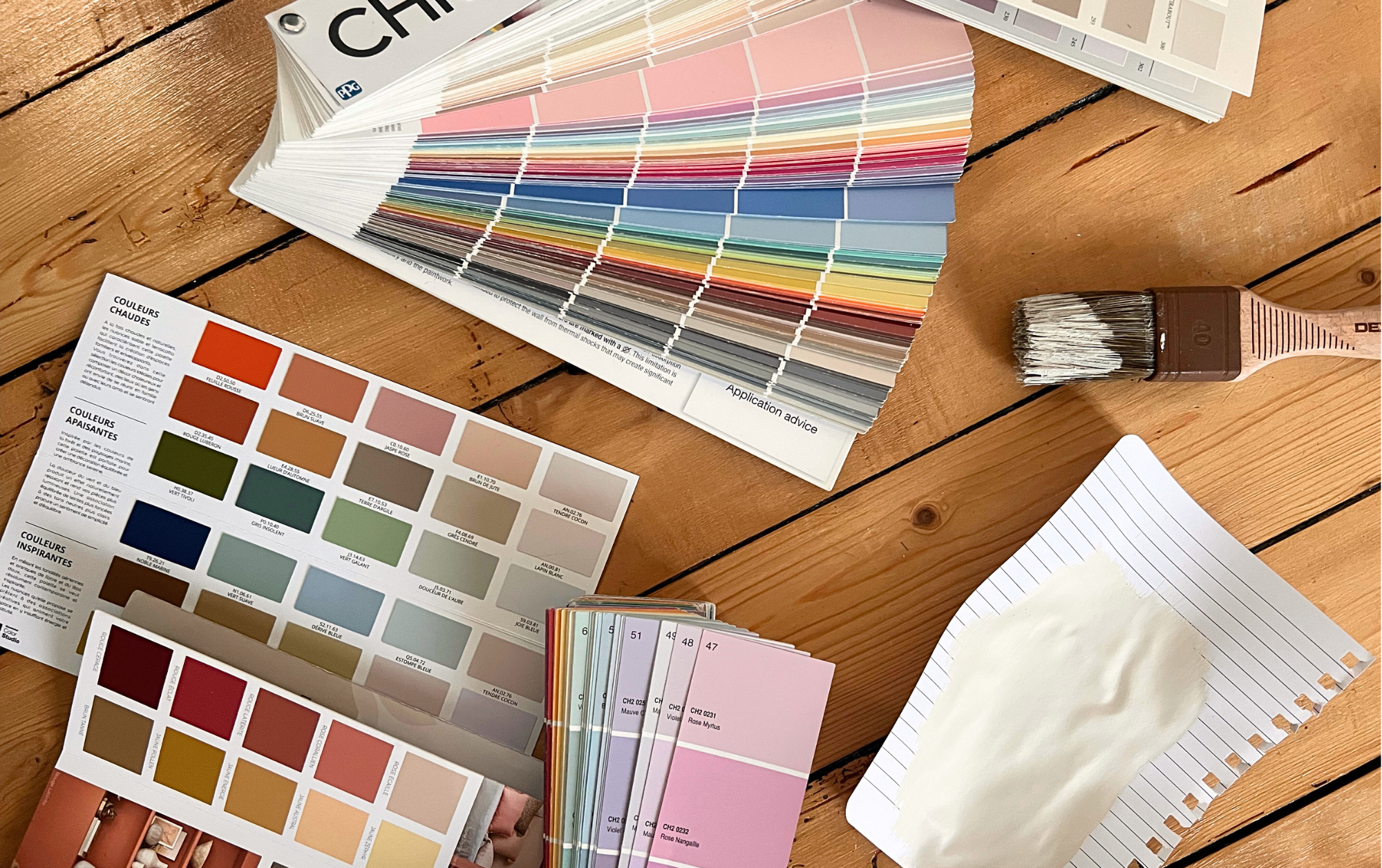 Coaching-deco-harmonie-couleurs-nuancier conseils-deco-coaching-decoration-nuancier-couleurs-chromatic-envie-parquet-peinture-pinceau